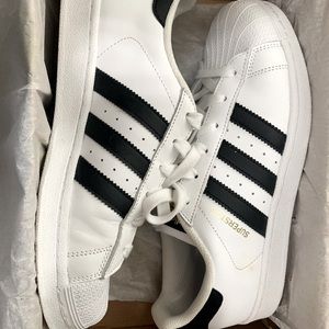 Adidas Superstar Shoes Men’s 7/ Women’s 9